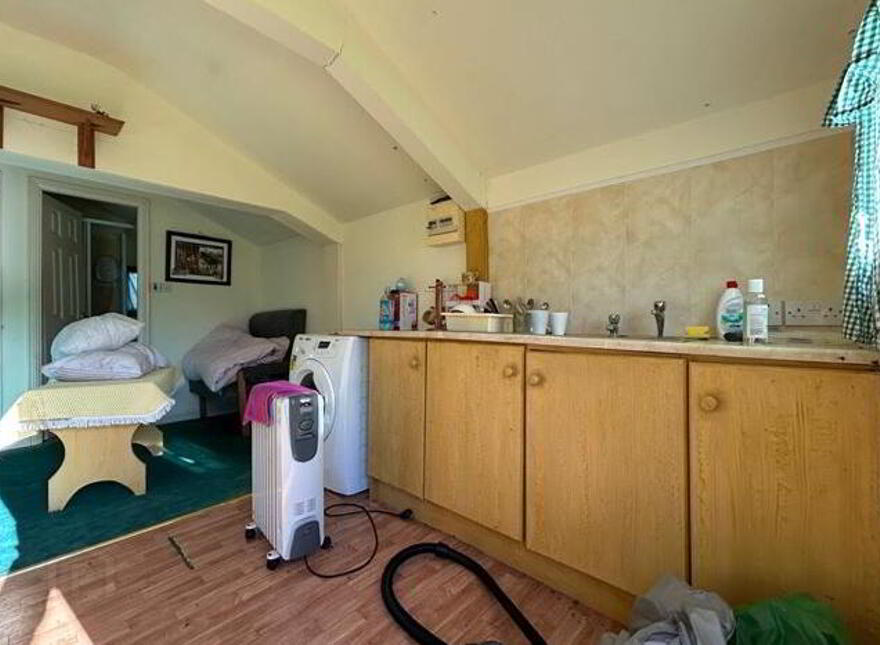Lisloughna, Swinford, Mayo, F12HN59