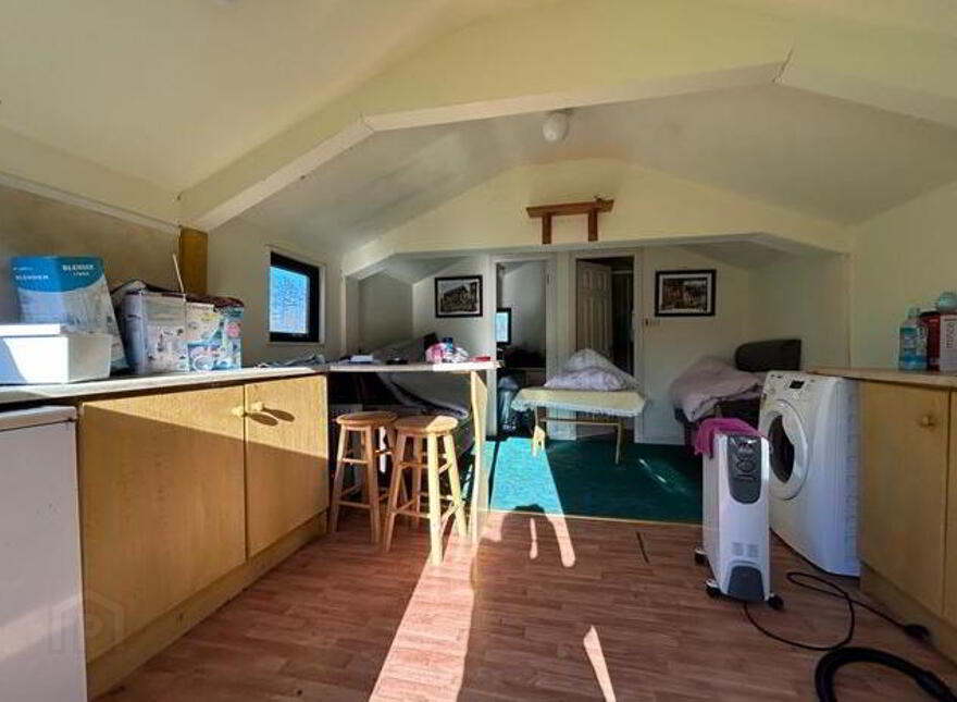 Lisloughna, Swinford, Mayo, F12HN59