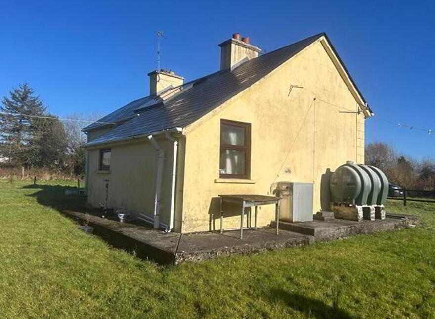 Lisloughna, Swinford, Mayo, F12HN59