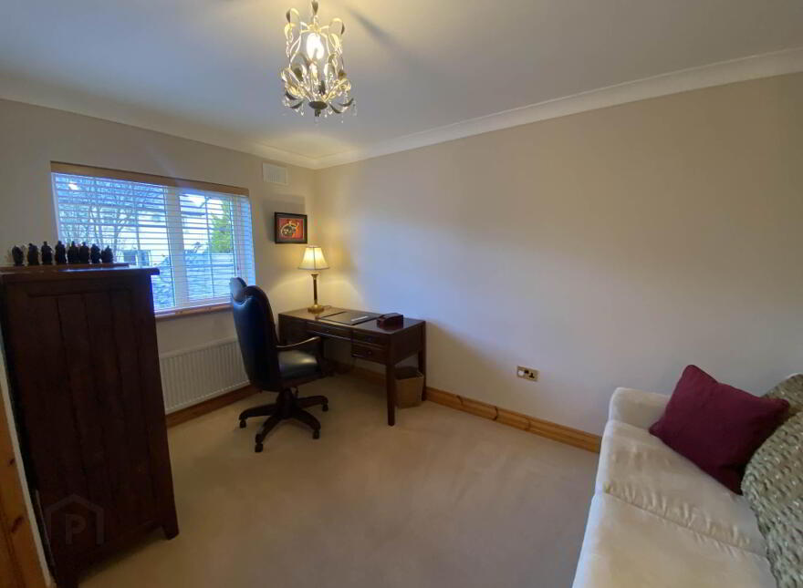 45 Árd Coillte, Ballina
