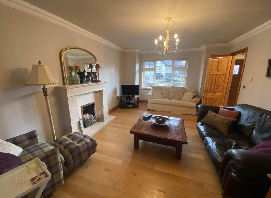 45 Árd Coillte, Ballina