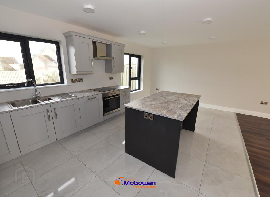 4 Bed Semi, The Beeches, Navenny, Ballybofey