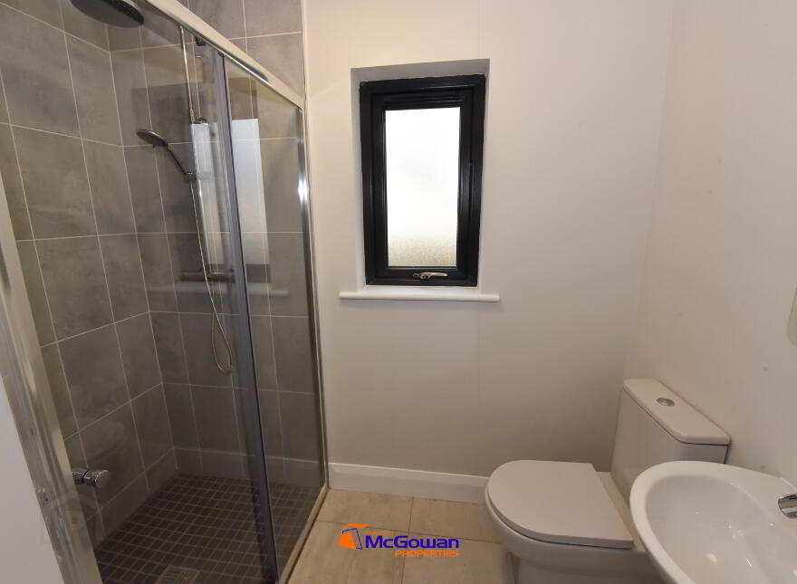 4 Bed Semi, The Beeches, Navenny, Ballybofey