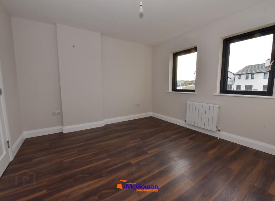 4 Bed Semi, The Beeches, Navenny, Ballybofey
