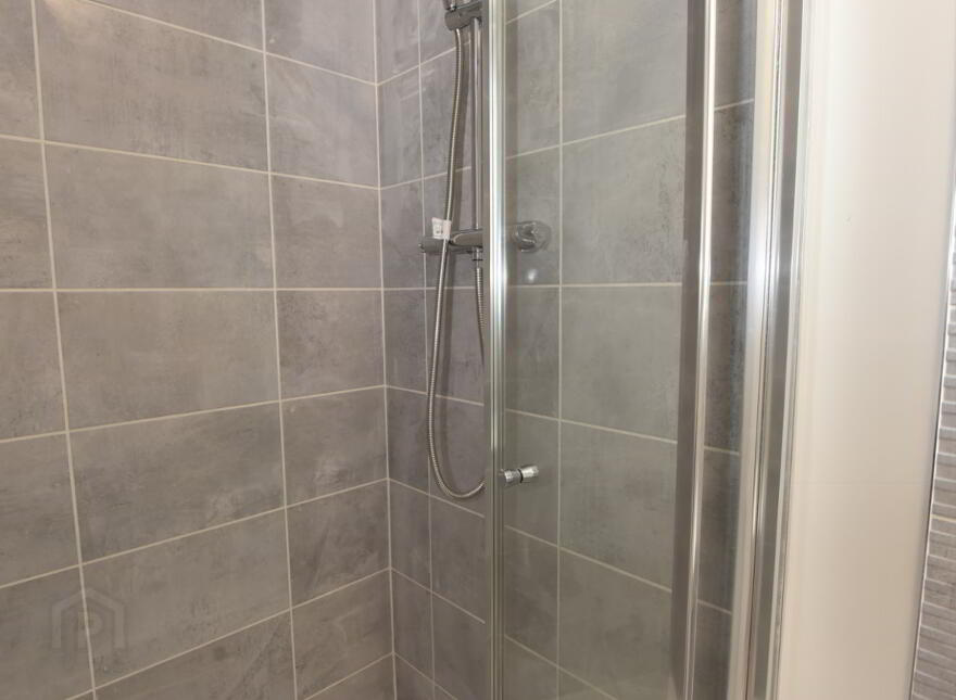 4 Bed Semi, The Beeches, Navenny, Ballybofey
