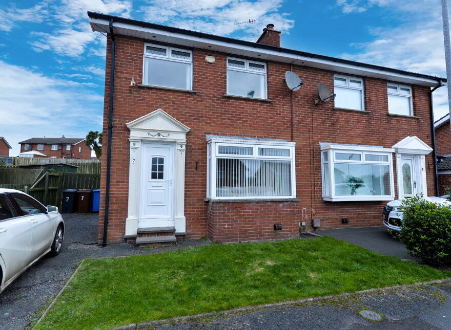 7 Ringhaddy Gardens, Newtownards, BT23 8YB photo