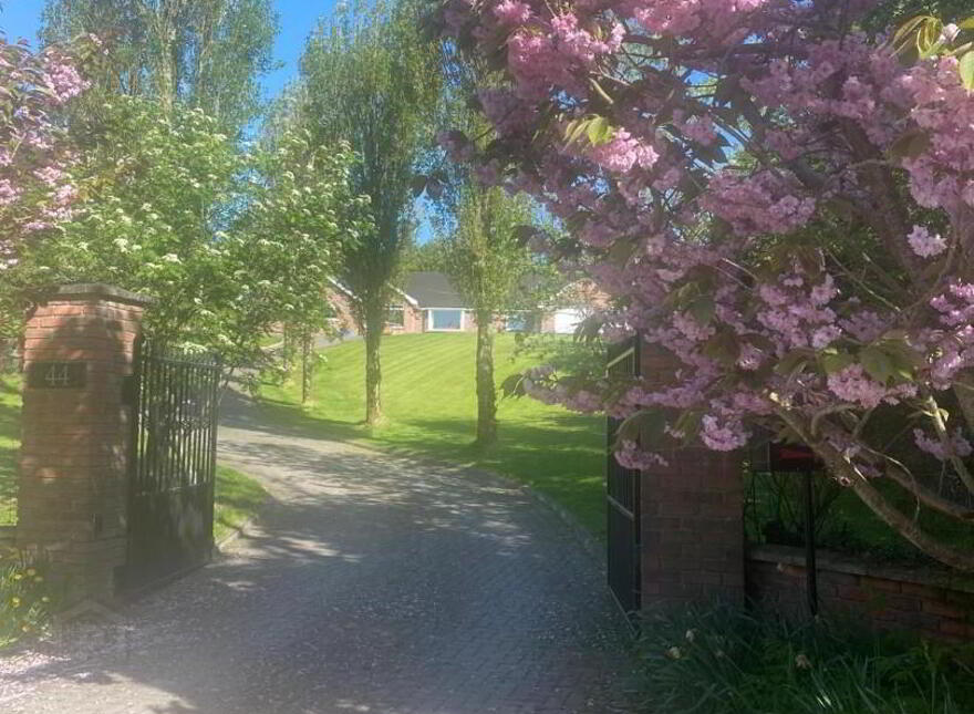 44 Enagh Road, Dromara, Dromore, BT25 2PQ