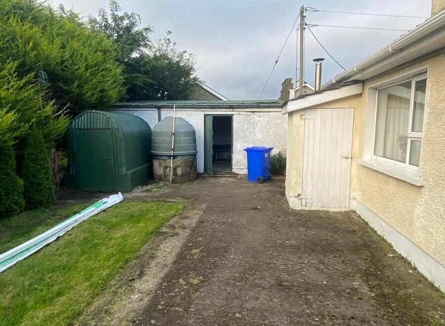 Townparks, Letterkenny Road, Convoy, Donegal, F93R583