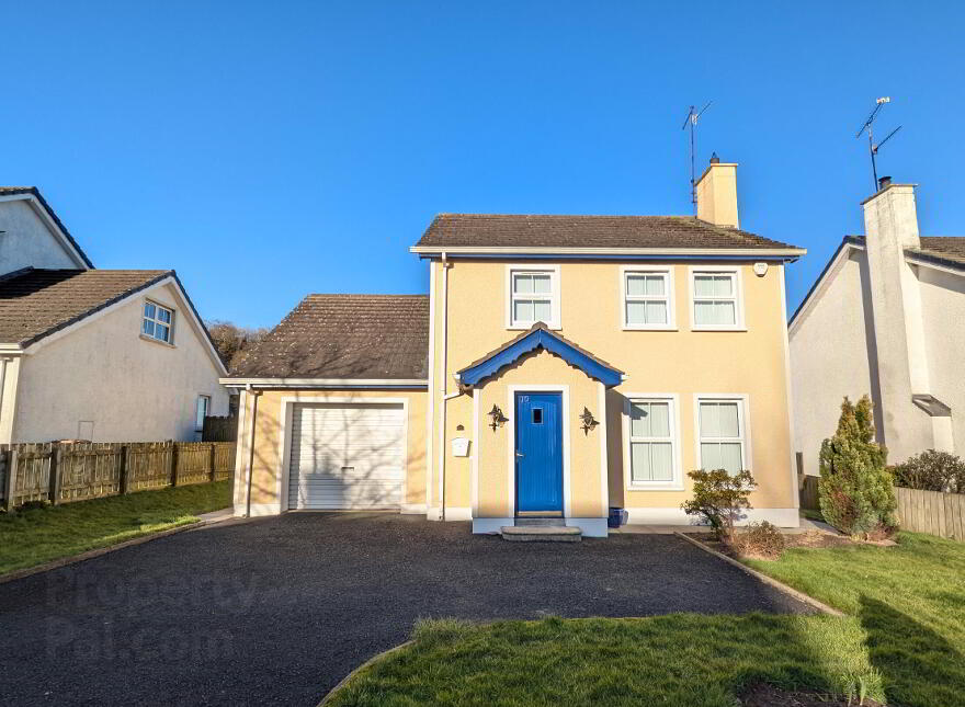 10 Oaklands, Loughbrickland, Banbridge, BT32 3WN photo