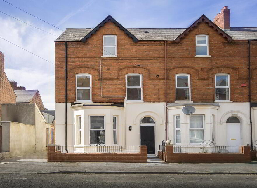 129c Agincourt Avenue, Belfast, BT7 1QD photo