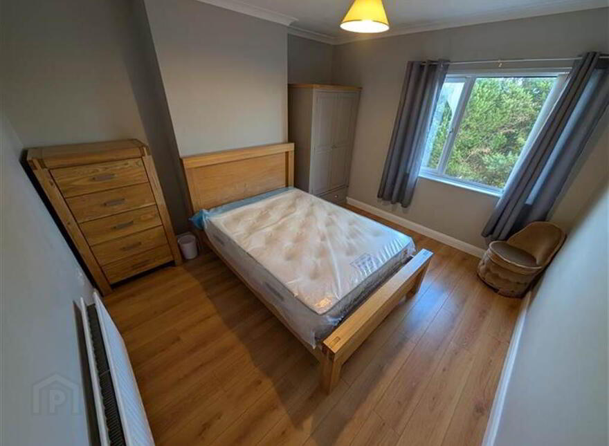 70 Sandhurst Drive, Belfast, BT9 5AZ