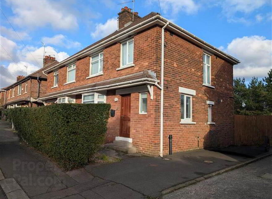 70 Sandhurst Drive, Belfast, BT9 5AZ photo