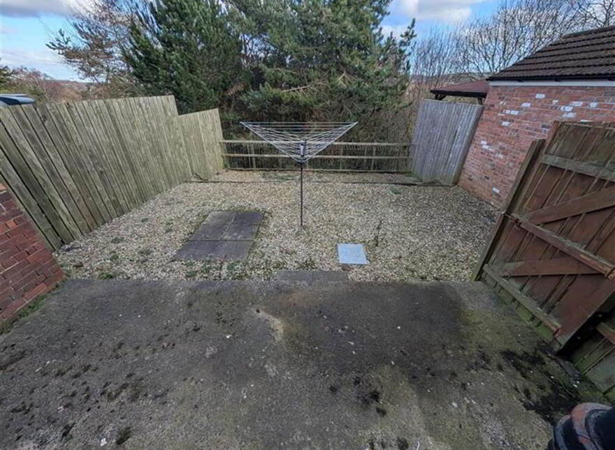 70 Sandhurst Drive, Belfast, BT9 5AZ