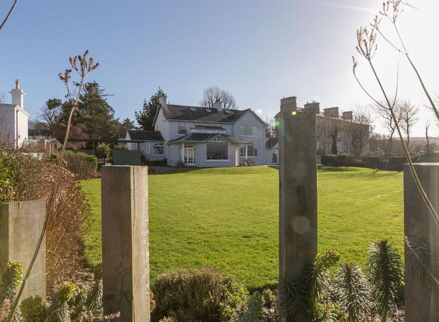 8 Clanbrassil Road, Holywood, BT18 0AR