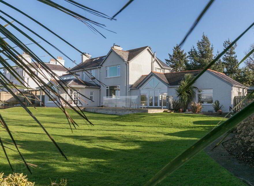 8 Clanbrassil Road, Holywood, BT18 0AR