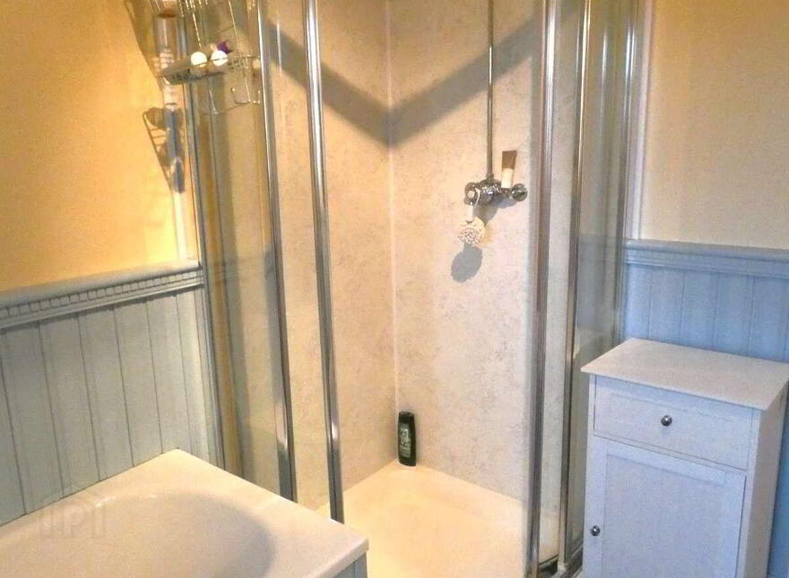 Carnfeogue Lodge, 156a Ballinlea Road, Ballymoney, BT53 8PX