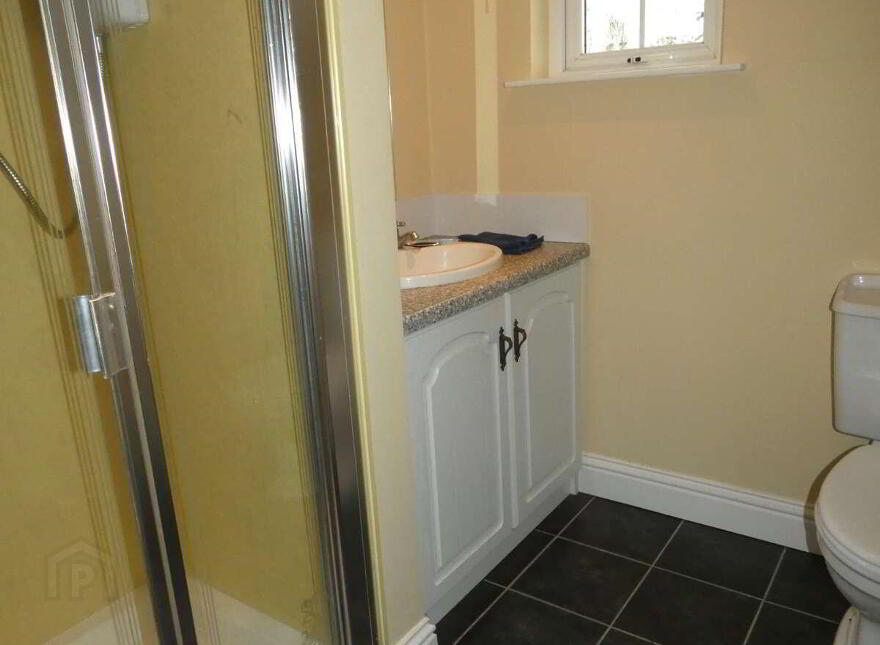 Carnfeogue Lodge, 156a Ballinlea Road, Ballymoney, BT53 8PX