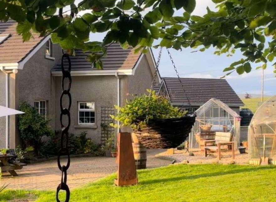 Carnfeogue Lodge, 156a Ballinlea Road, Ballymoney, BT53 8PX
