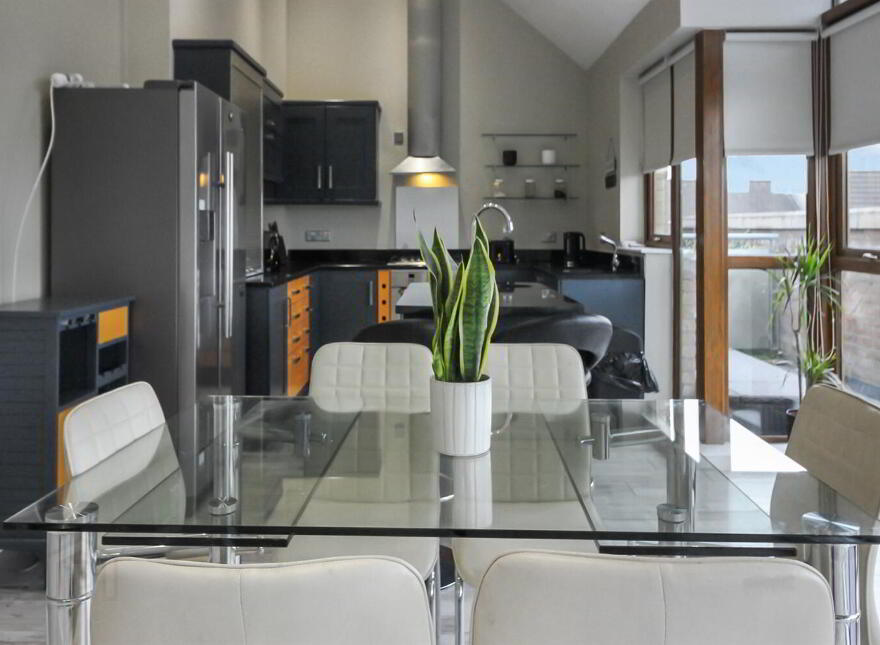 Apt 83 Park Royal, 841c Lisburn Road, Belfast, BT9 7GY