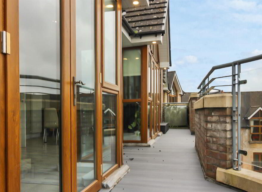 Apt 83 Park Royal, 841c Lisburn Road, Belfast, BT9 7GY
