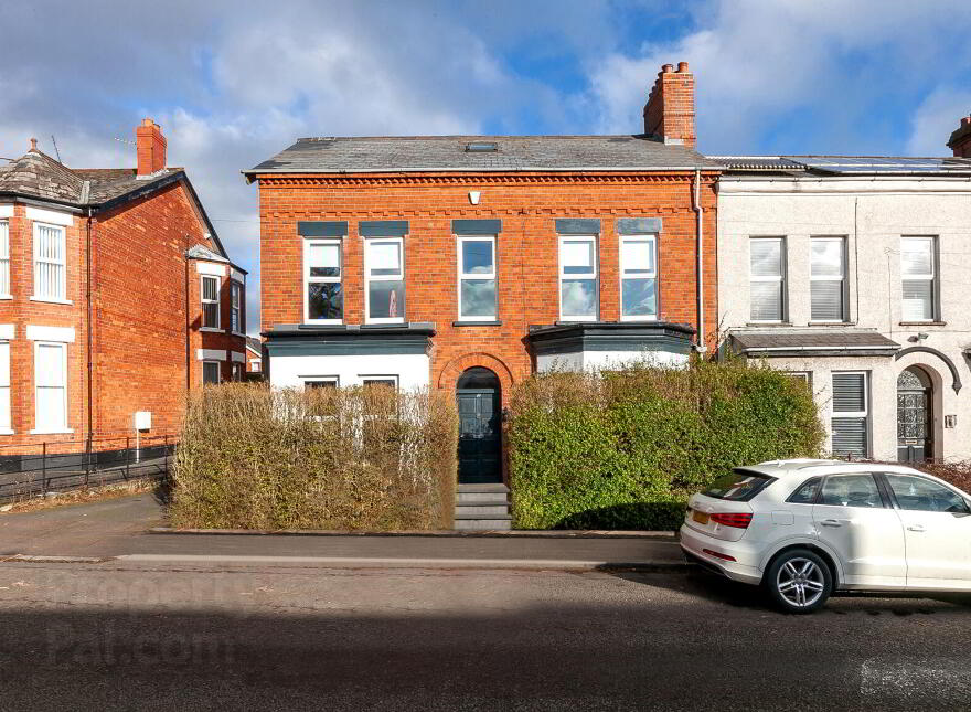 20 Chichester Avenue, Belfast, BT15 5EH photo