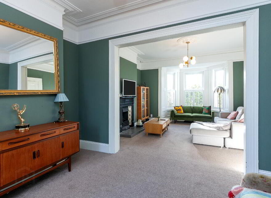 20 Chichester Avenue, Belfast, BT15 5EH