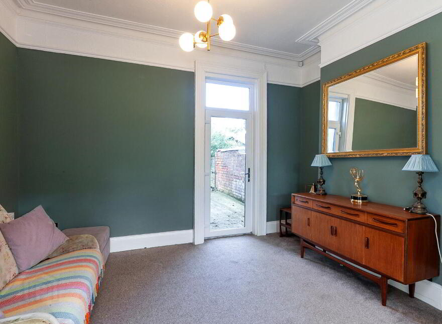 20 Chichester Avenue, Belfast, BT15 5EH