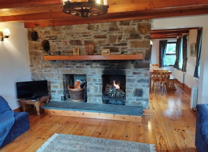 Strathloe, Glenanane, Near Leenane, H91E9X7