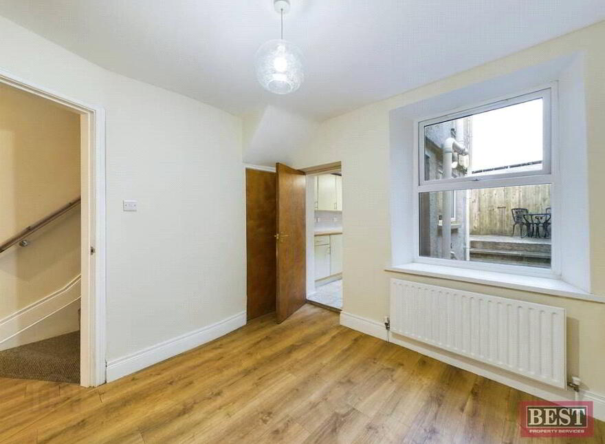 11 Mary Street, Warrenpoint, Newry, BT34 3NT