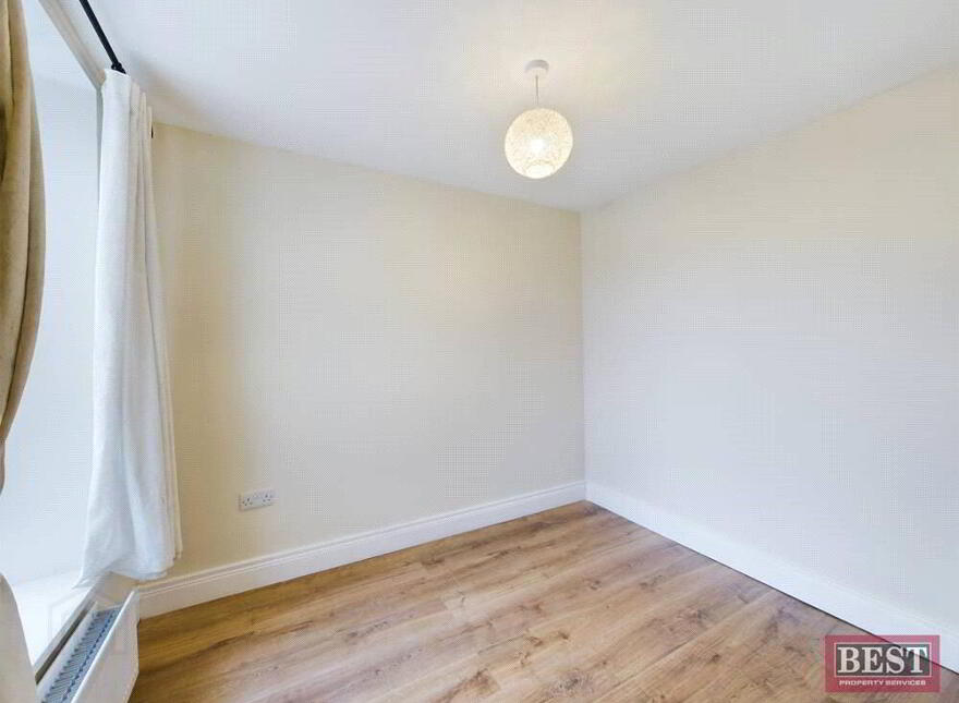 11 Mary Street, Warrenpoint, Newry, BT34 3NT