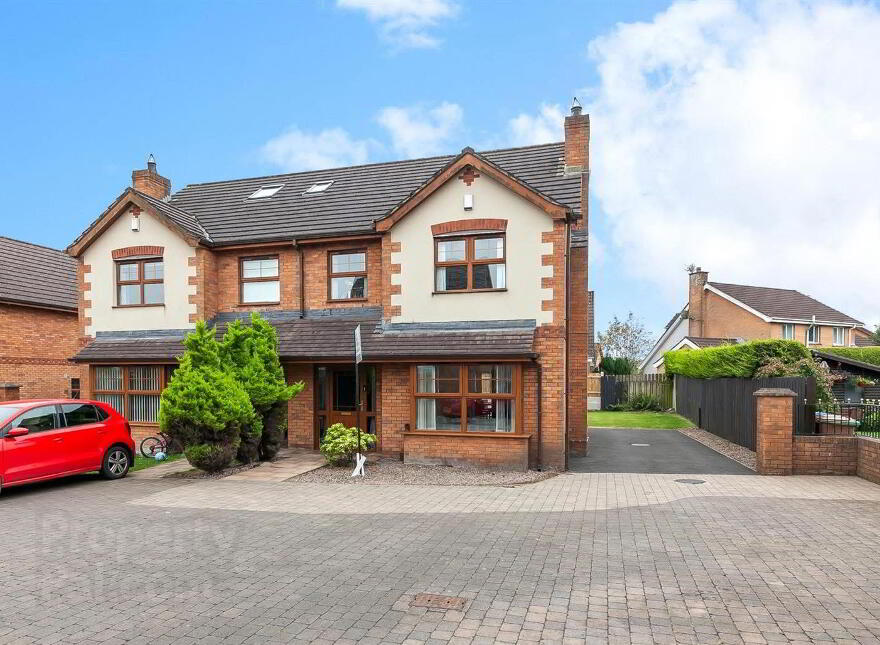 Laurel Hill, Glengormley, Newtownabbey, BT36 5SZ photo