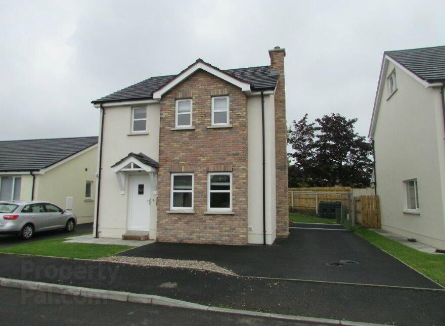 39 Hazelgrove Avenue, Lurgan, BT66 7TF photo