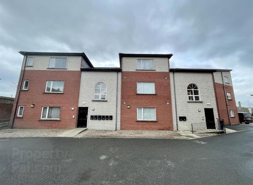 Apt 15, North Court, Newtownabbey, BT36 5GY photo