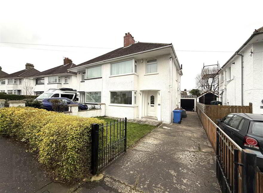 54 Rochester Avenue, Belfast, BT6 9JW photo