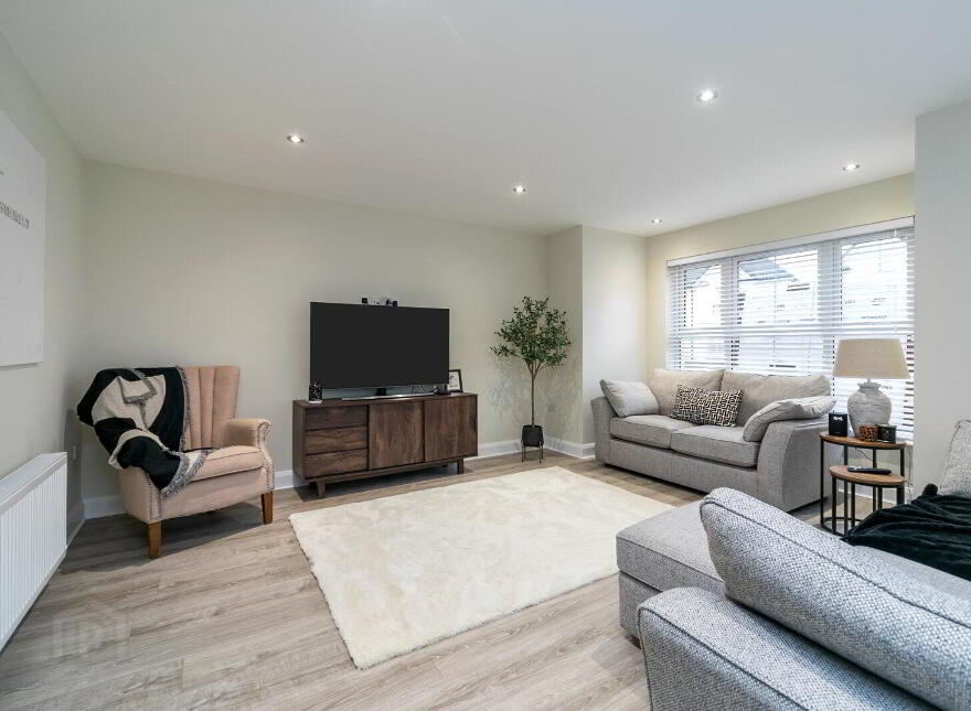 84 The Demesne, Carryduff, Belfast, BT8 8GU
