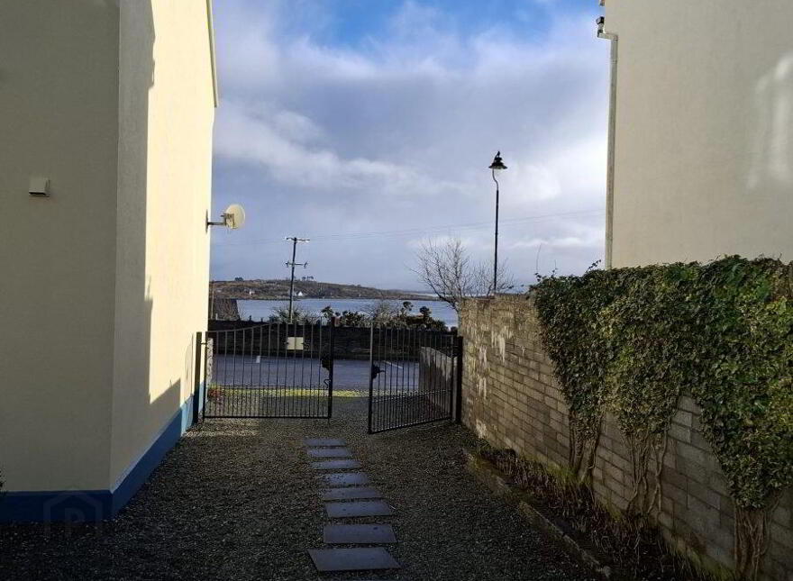 10 Monastary Close, Connemara, Roundstone