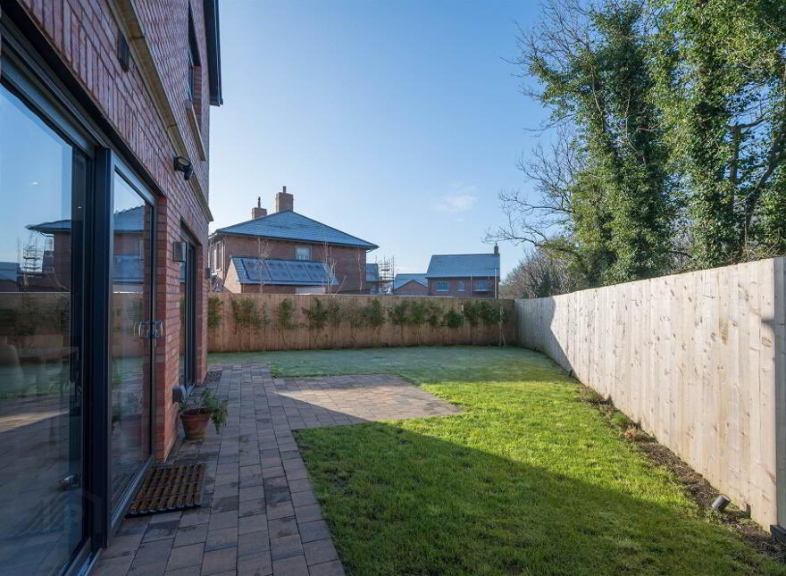 7c Mornington, Belfast, BT7 3JS