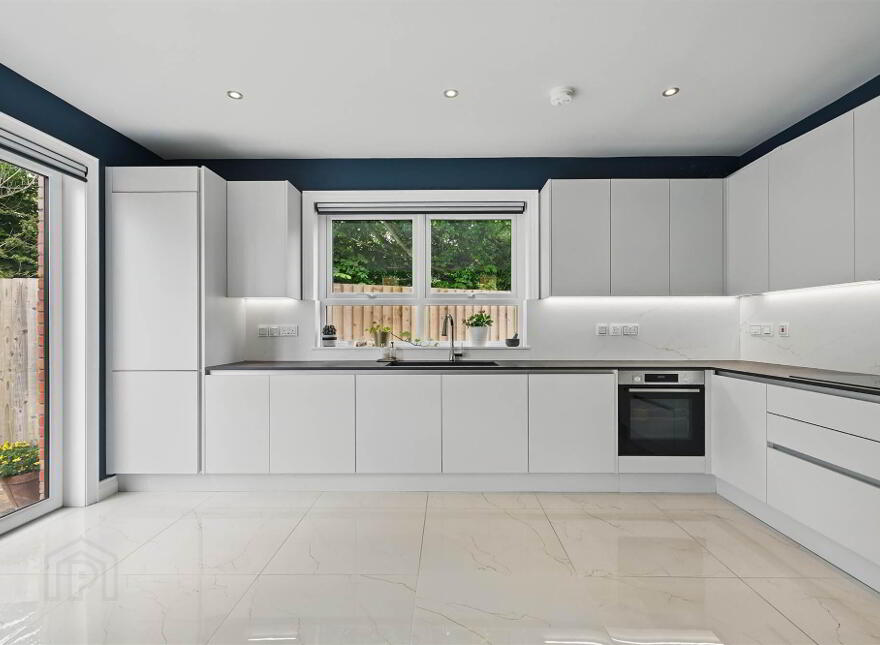 7c Mornington, Belfast, BT7 3JS