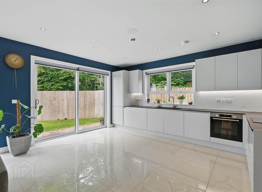 7c Mornington, Belfast, BT7 3JS