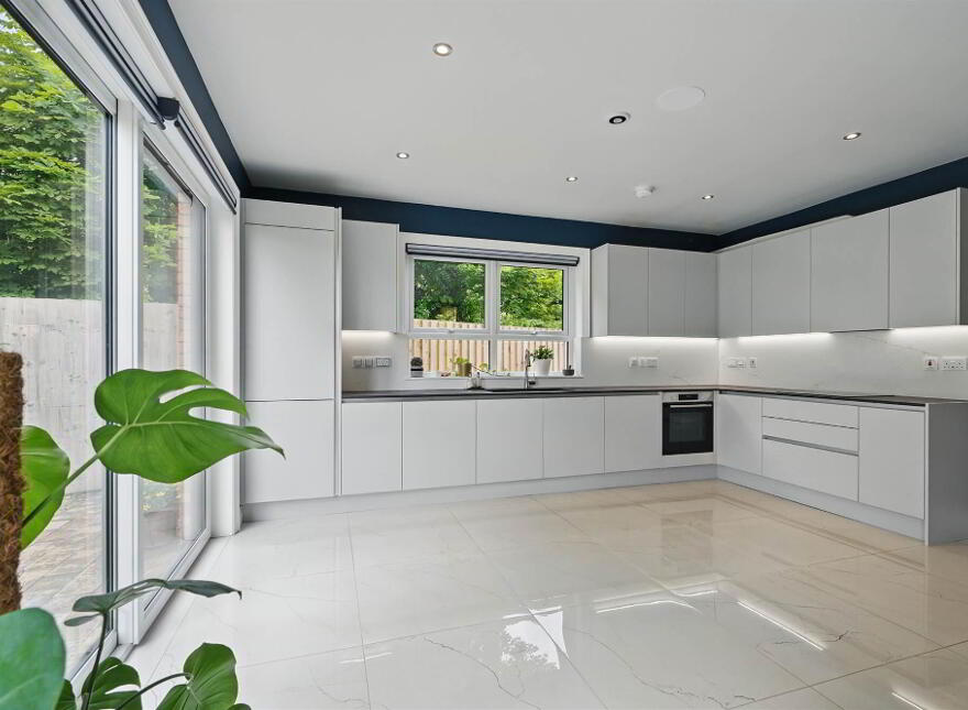 7c Mornington, Belfast, BT7 3JS