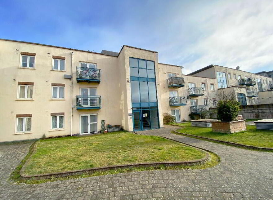 Kilwarden Court, Clondalkin, Dublin, D22 photo