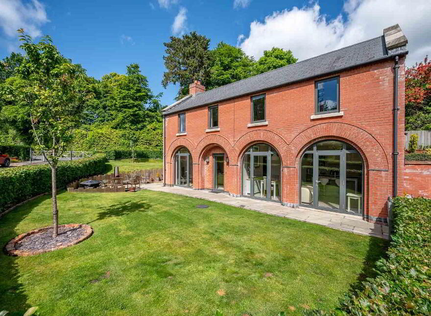 11 Cultra Station Road, Cultra, Holywood, BT18 0AU photo