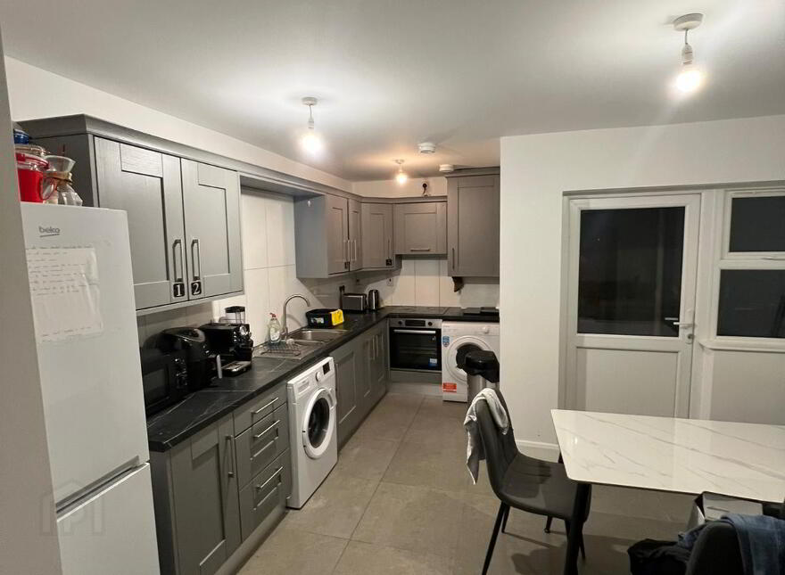 En-Suite Room, Ridgeway Street, Belfast, BT9 5FB