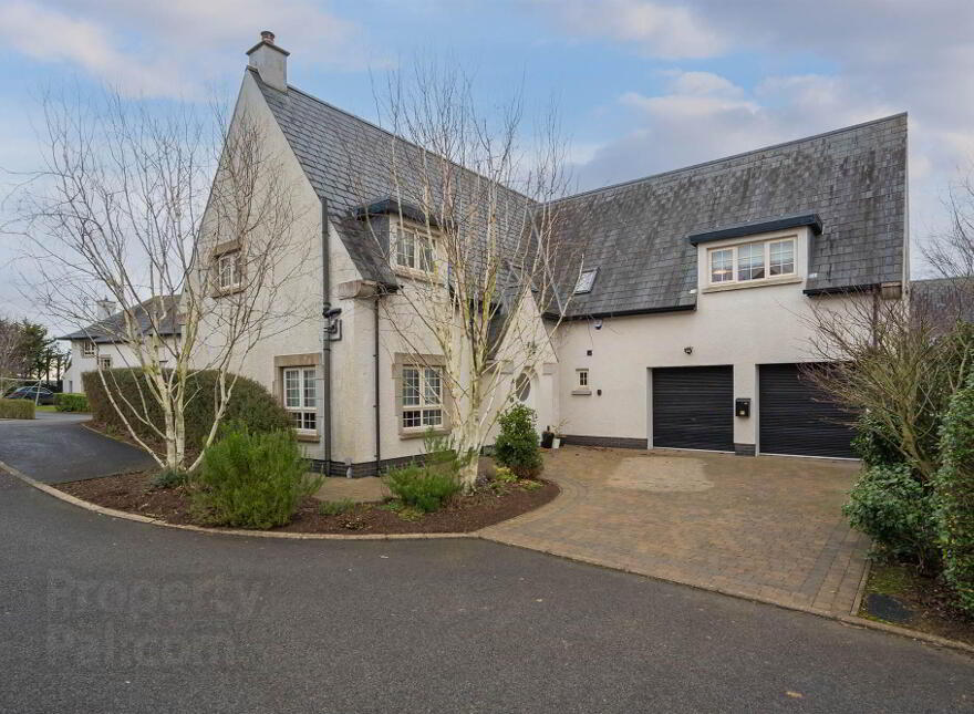 8 Ardnavalley Park, Comber, BT23 5SH photo