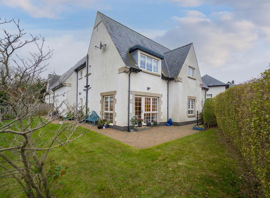 8 Ardnavalley Park, Comber, BT23 5SH