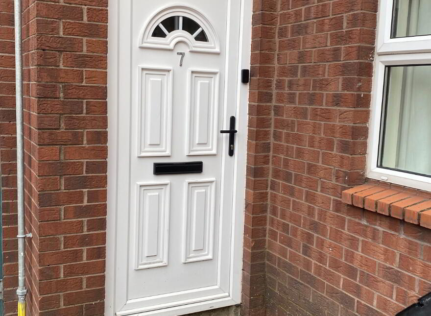7 Ashburne Place, Belfast, BT7 1SE