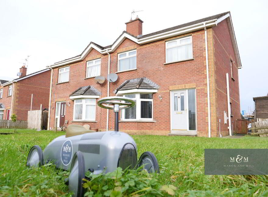 5 Lismore Manor, Craigavon, BT65 5DB photo