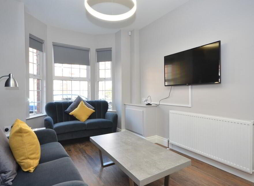 22 St Ives Gardens, Belfast, BT9 5DN