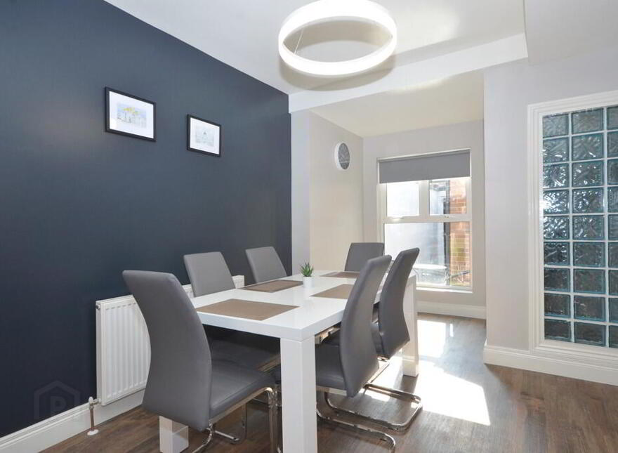 22 St Ives Gardens, Belfast, BT9 5DN