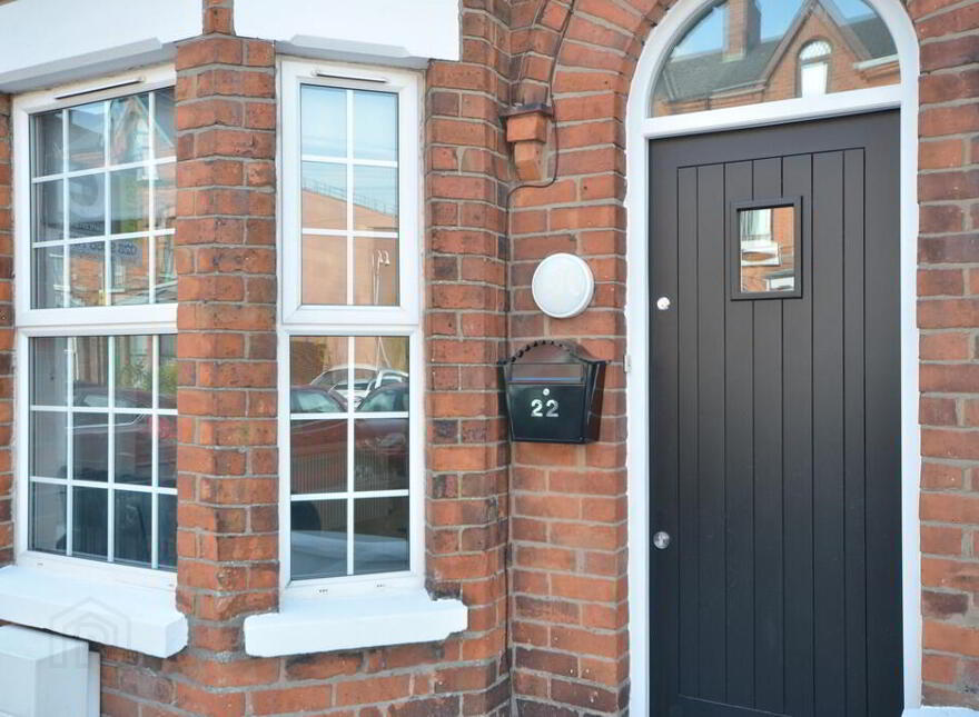 22 St Ives Gardens, Belfast, BT9 5DN